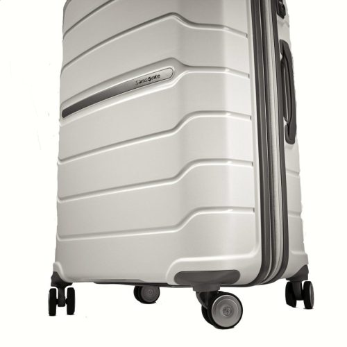 Samsonite Freeform 24 Spinner 12