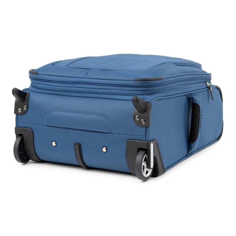 Travelpro Maxlite 5 Lightweight International Expandable Carry On Rollaboard 32