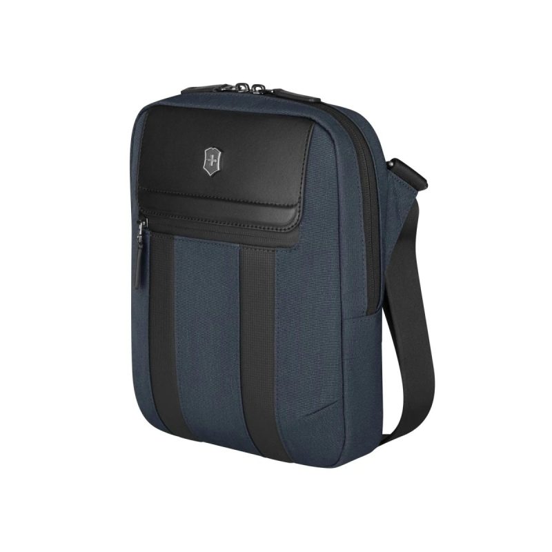 Victorinox Architecture Urban2 Crossbody 11